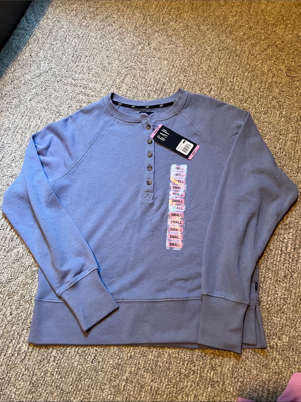 GAP ladies Crewneck Henley Sweatshirt. Small